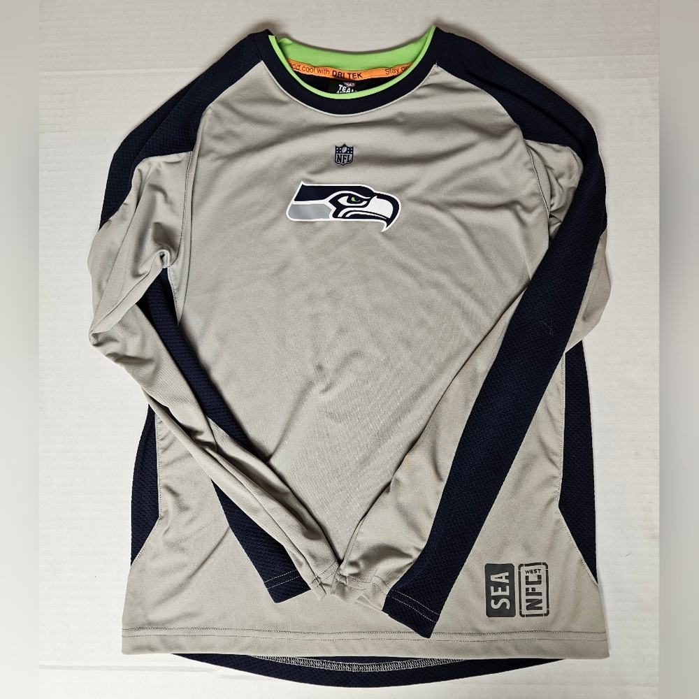 NFL Seattle Seahawks Youth Large Shirt